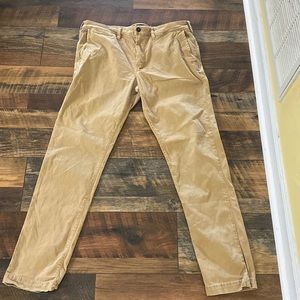 American Eagle extreme flex khaki pants